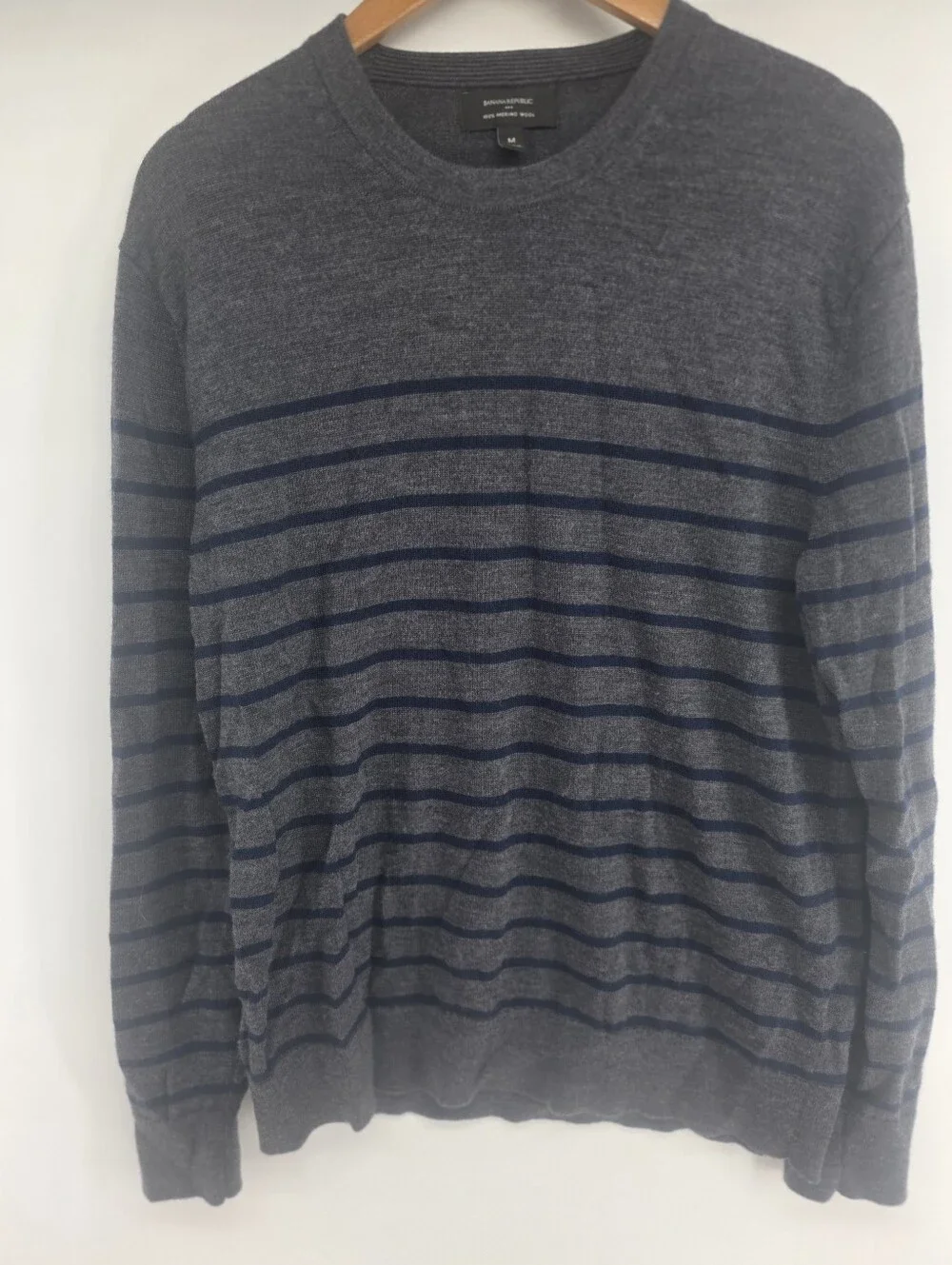 Banana Republic Sweater Crew Neck Lightweight Italian 100% Merino Wool Gray M
